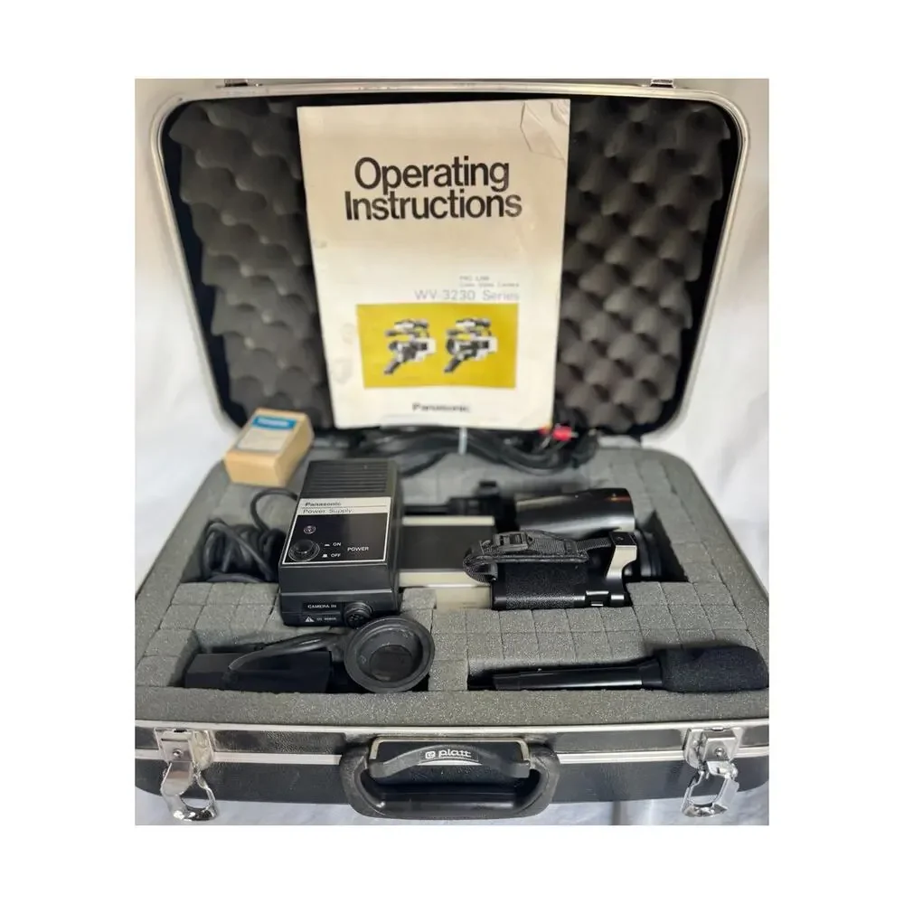 Panasonic WV-3230 Newvicon Color Video Camera Kit Powers On Case Power Supply